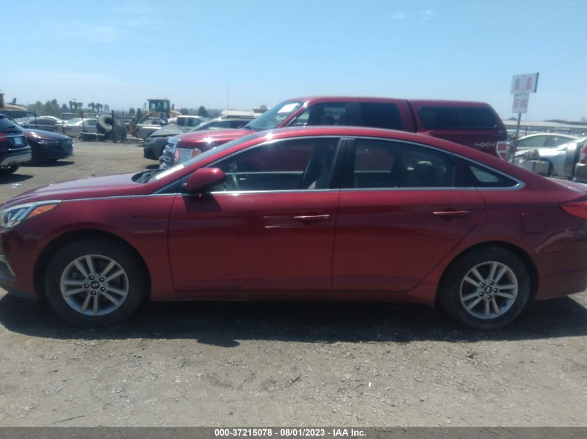 2015 HYUNDAI SONATA 2.4L SE - 5NPE24AF4FH110345