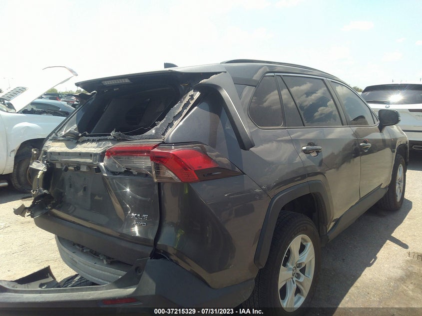 VIN 2T3P1RFV2KC023752 2019 TOYOTA RAV4 XLE