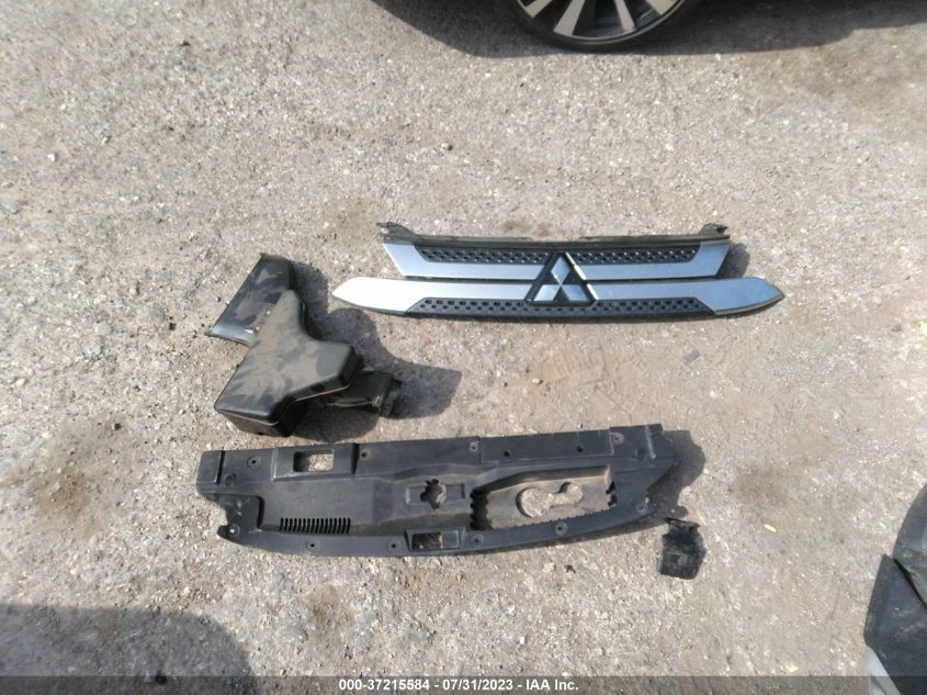 2019 MITSUBISHI OUTLANDER SE/SEL/LE - JA4AD3A3XKZ041327