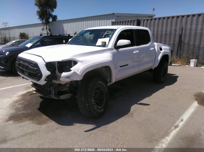 3TMCZ5AN7NM472453 Toyota Tacoma 4wd SR/SR5/TRD SPORT 2