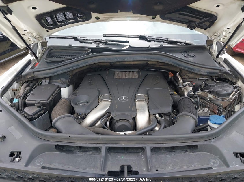 VIN 4JGDF7DE7HA850305 2017 MERCEDES-BENZ GLS 550 4MATIC