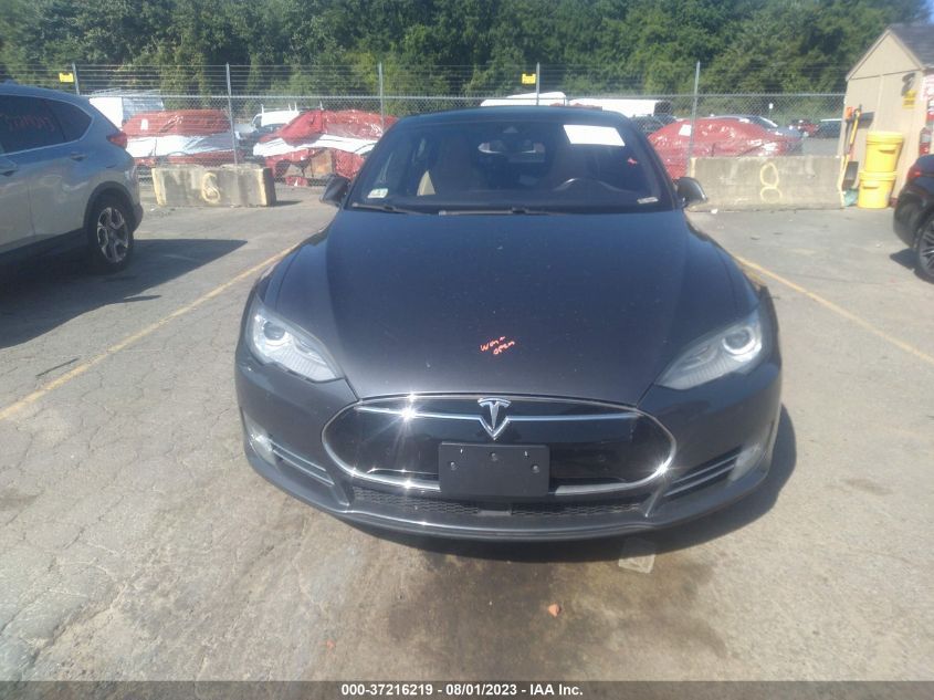 2015 TESLA MODEL S 85D - 5YJSA1H2XFFP75045