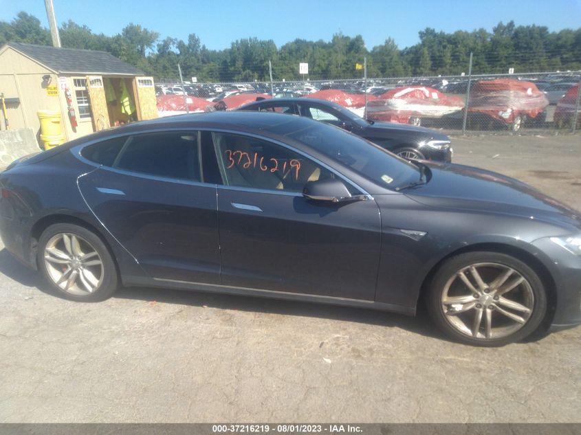 2015 TESLA MODEL S 85D - 5YJSA1H2XFFP75045