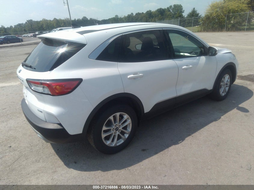 VIN 1FMCU9G69LUB44588 2020 FORD ESCAPE SE