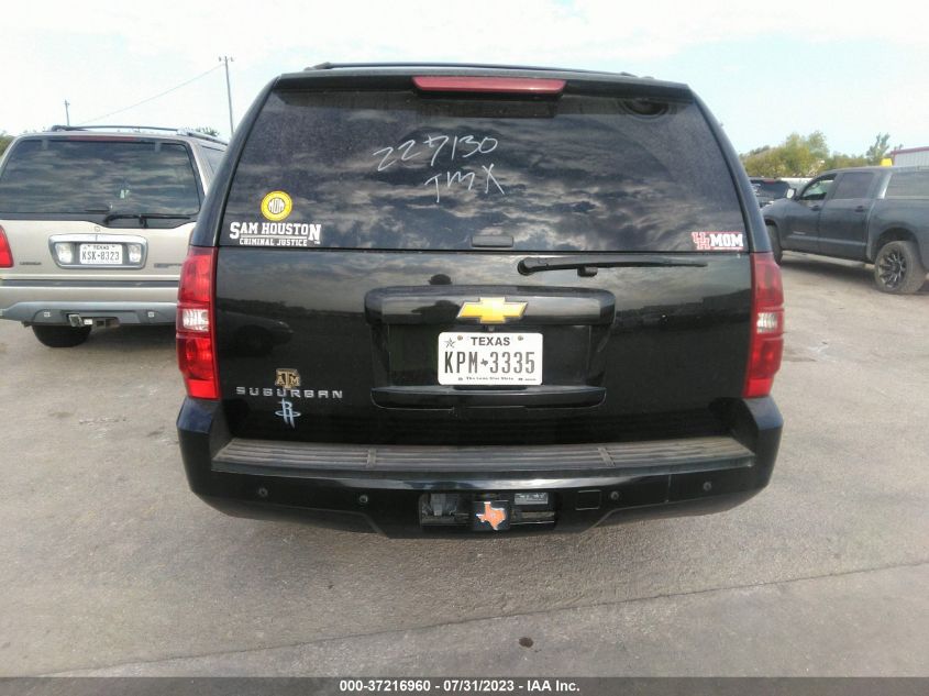 2014 CHEVROLET SUBURBAN LT - 1GNSKJE75ER227130