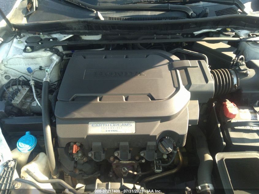 2016 HONDA ACCORD SEDAN EX-L - 1HGCR3F03GA002360