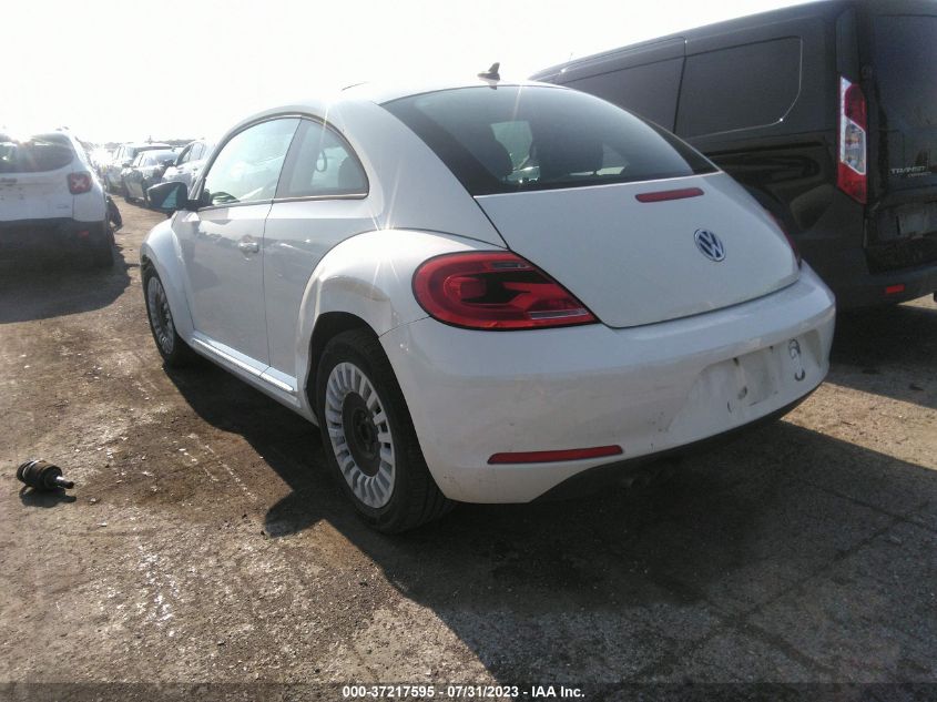 2013 VOLKSWAGEN BEETLE COUPE 2.5L W/SUN - 3VWJX7AT3DM676380