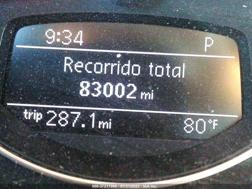 2013 VOLKSWAGEN BEETLE COUPE 2.5L W/SUN - 3VWJX7AT3DM676380
