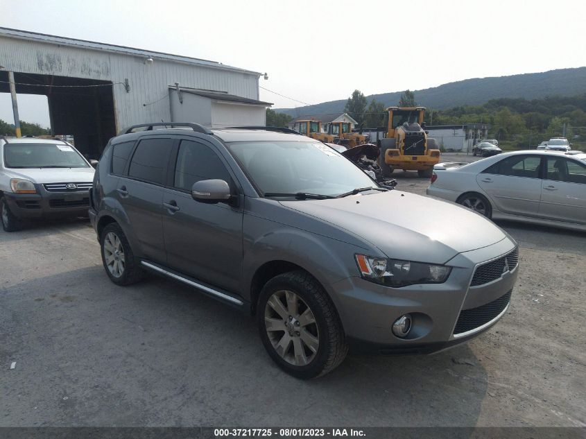 2013 MITSUBISHI OUTLANDER SE - JA4JT3AW8DU005326