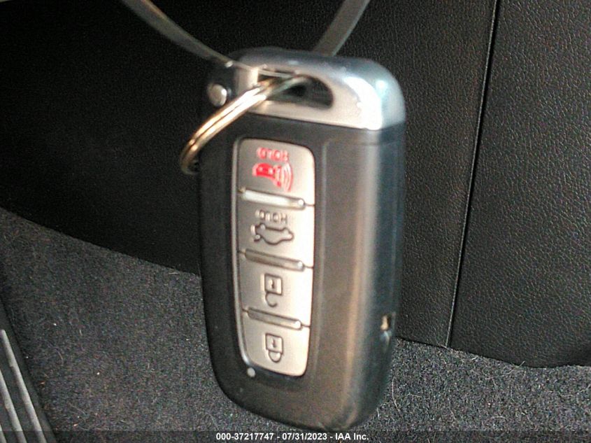 2015 HYUNDAI SONATA HYBRID LIMITED - KMHEC4A40FA108431