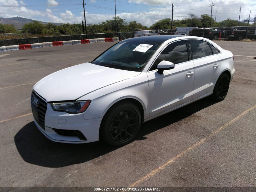 VIN WAUCCGFF1F1007693 2015 AUDI A3 no.2