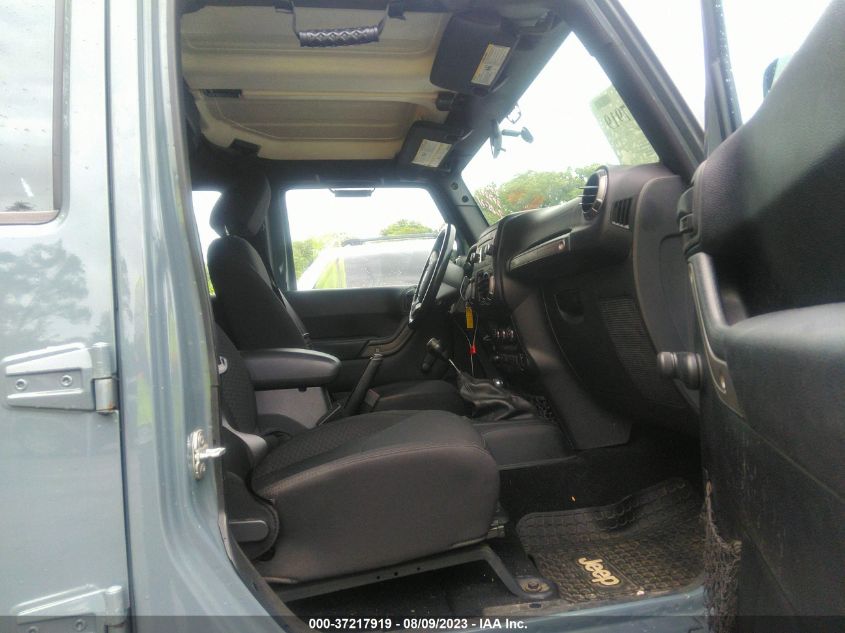 2014 JEEP WRANGLER UNLIMITED SPORT - 1C4BJWDG8EL104516