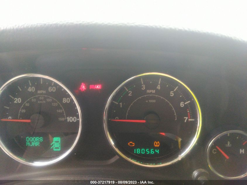 2014 JEEP WRANGLER UNLIMITED SPORT - 1C4BJWDG8EL104516