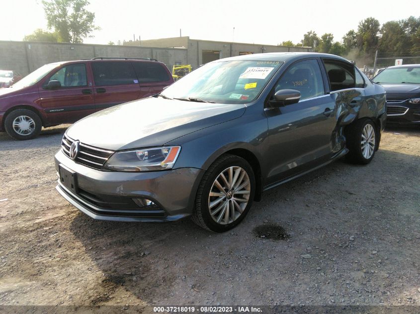 2015 VOLKSWAGEN JETTA SEDAN 1.8T SE - 3VWD17AJXFM219579