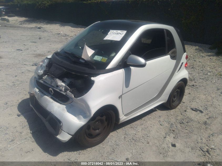 2015 SMART FORTWO PASSION/PURE WMEEJ3BA0FK808275