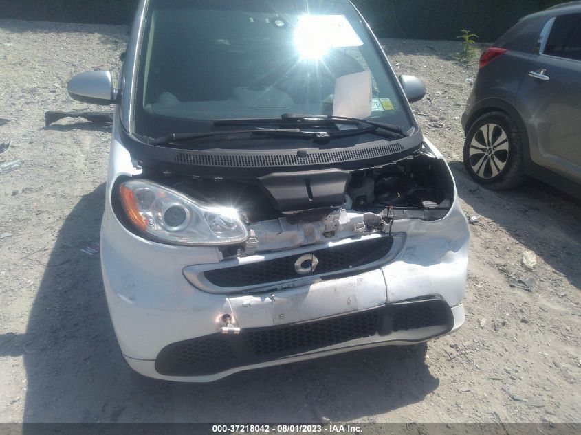 2015 SMART FORTWO PASSION/PURE WMEEJ3BA0FK808275