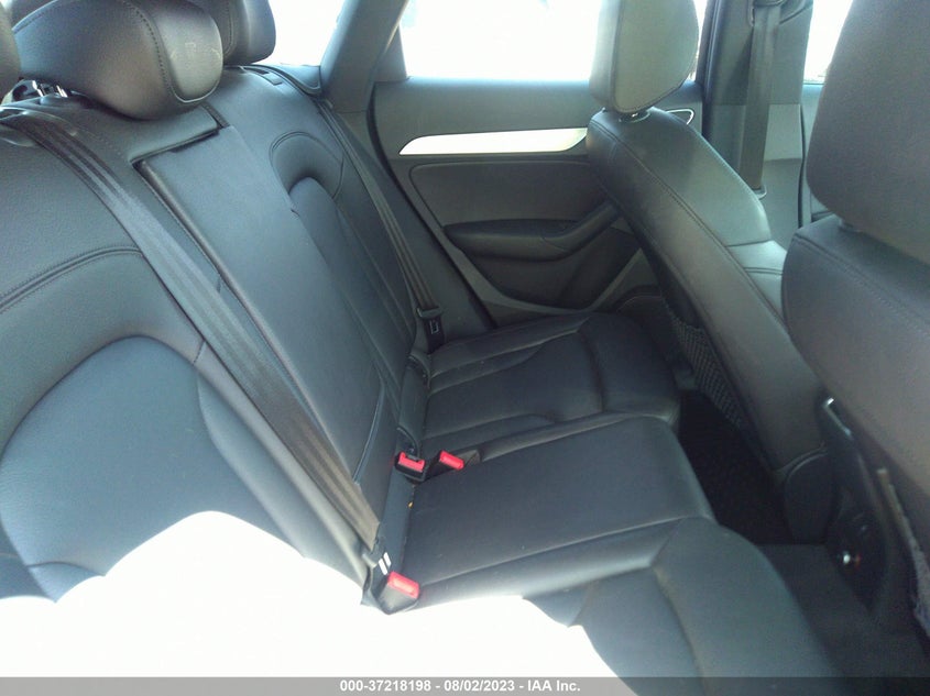 VIN WA1BCCFS5JR022450 2018 AUDI Q3 PREMIUM
