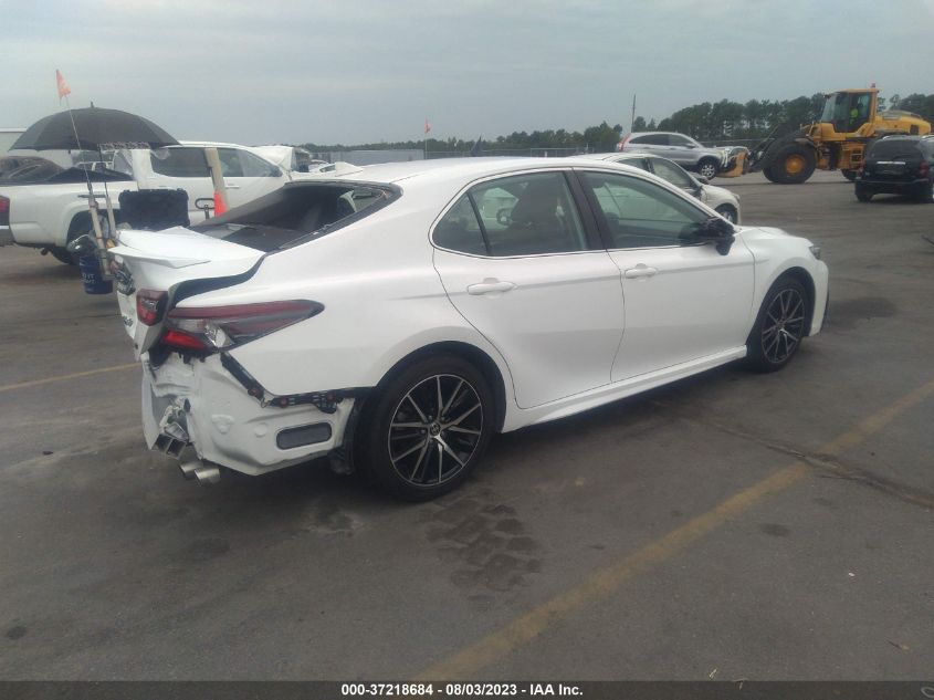 2021 TOYOTA CAMRY SE - 4T1G11AK9MU437104