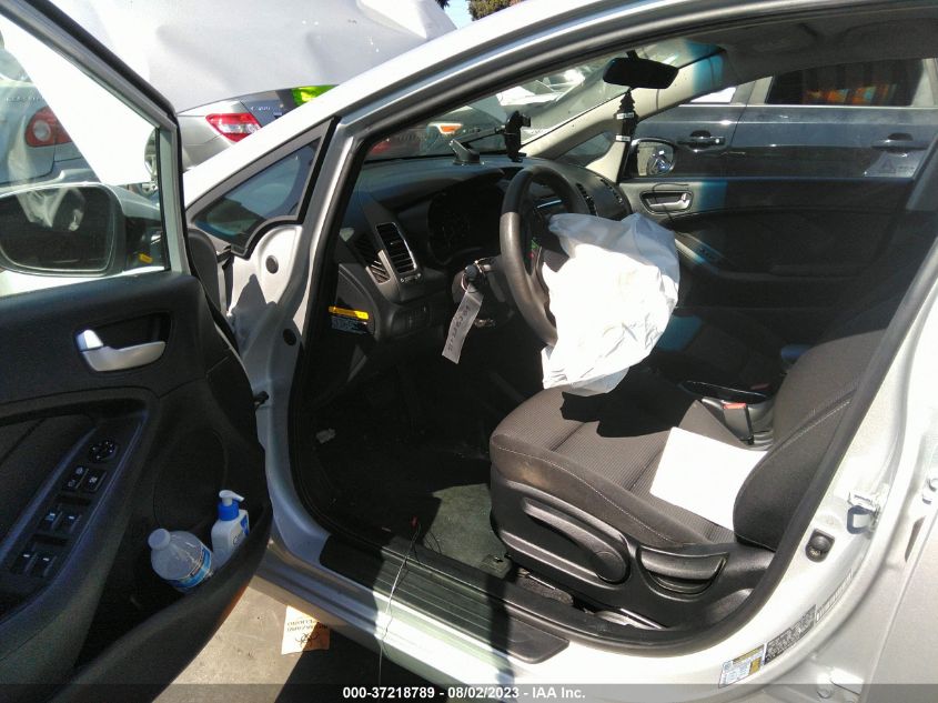 2018 KIA FORTE LX - 3KPFK4A7XJE203266