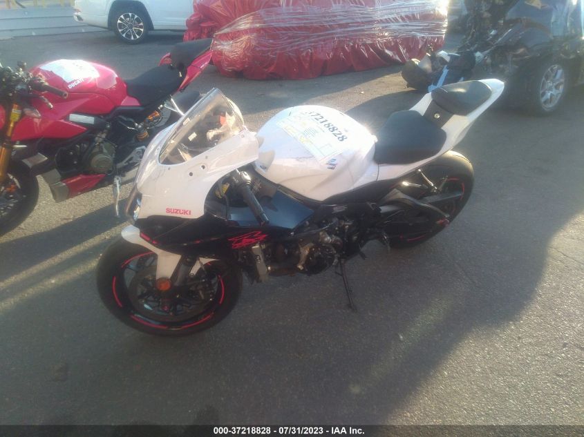 2020 SUZUKI GSX-R1000 - JS1DM11B2L7100005