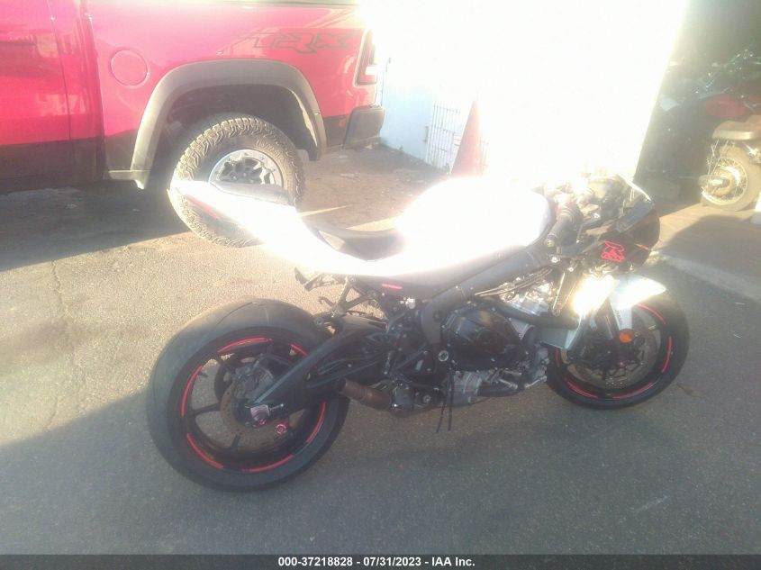 2020 SUZUKI GSX-R1000 - JS1DM11B2L7100005