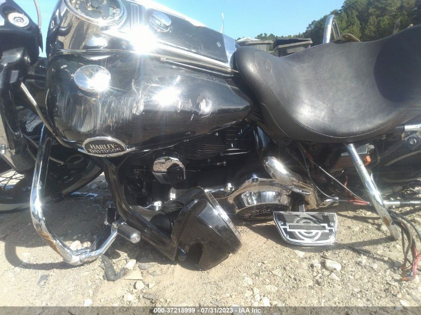 2008 HARLEY-DAVIDSON FLHRC 1HD1FR4128Y661714