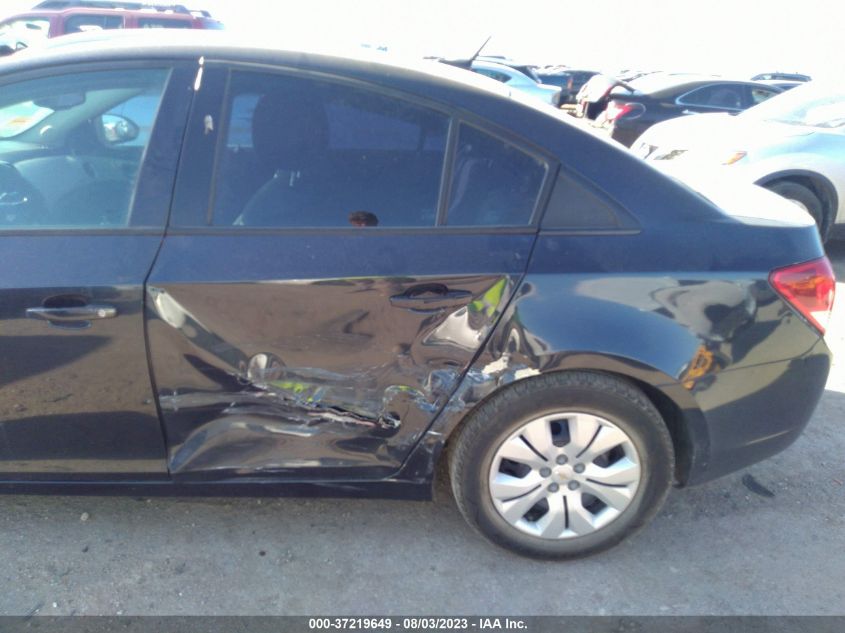 2014 CHEVROLET CRUZE LS - 1G1PA5SH2E7156429