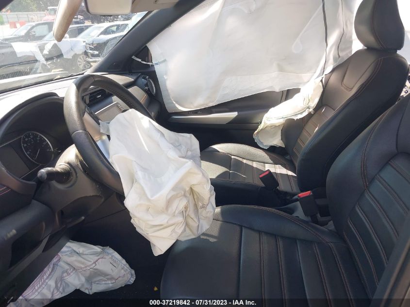 2019 NISSAN KICKS SR - 3N1CP5CU1KL483530