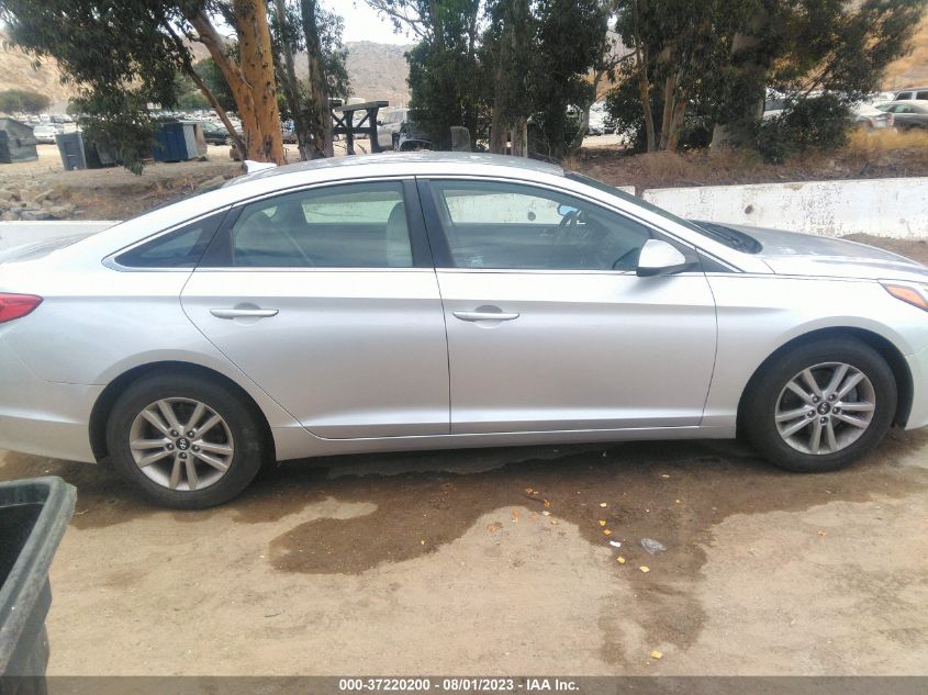 2015 HYUNDAI SONATA 2.4L SE - 5NPE24AF9FH011777