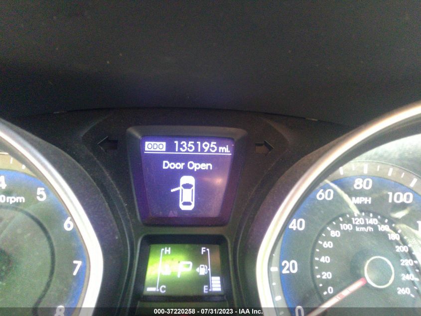 2013 HYUNDAI ELANTRA GT - KMHD35LE5DU097381