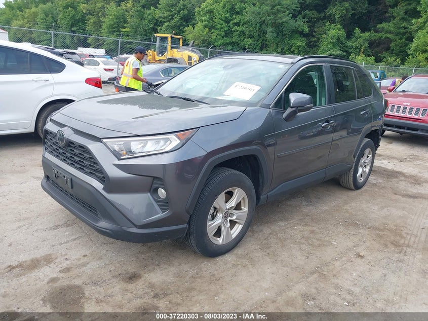 VIN 2T3P1RFV6MC174600 2021 TOYOTA RAV4 XLE