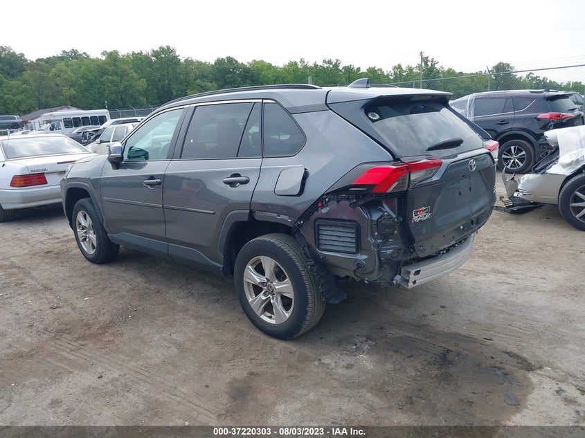 VIN 2T3P1RFV6MC174600 2021 TOYOTA RAV4 XLE