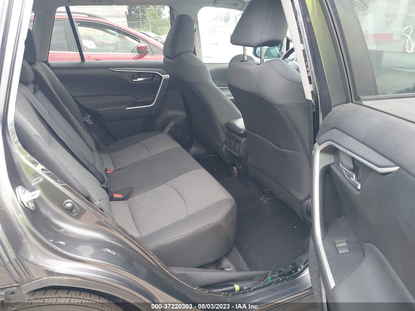 VIN 2T3P1RFV6MC174600 2021 TOYOTA RAV4 XLE