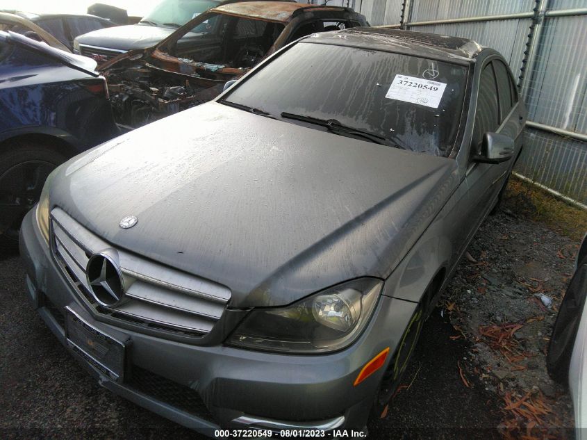 2013 MERCEDES-BENZ C-CLASS C 250 - WDDGF4HBXDA806332