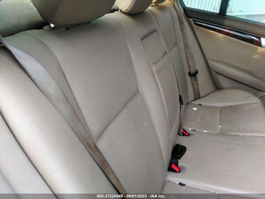 2013 MERCEDES-BENZ C-CLASS C 250 - WDDGF4HBXDA806332
