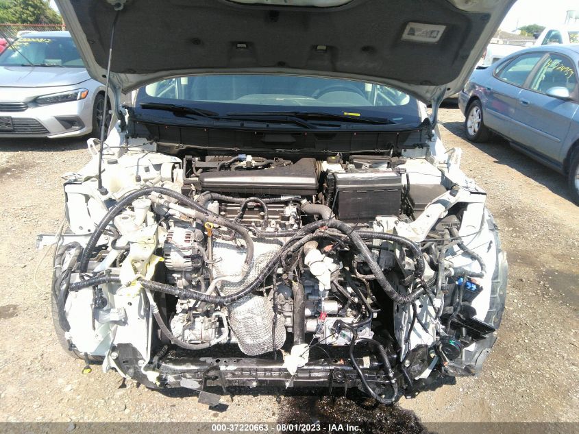 5N1AT2MT8KC768480 Nissan Rogue SL 10