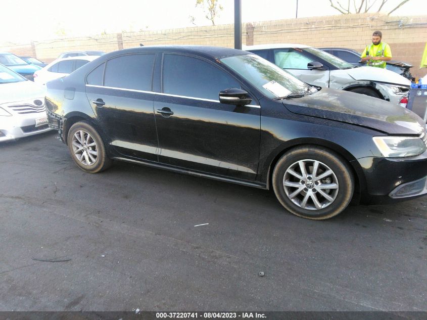 2014 VOLKSWAGEN JETTA SEDAN SE - 3VWD17AJ7EM432066