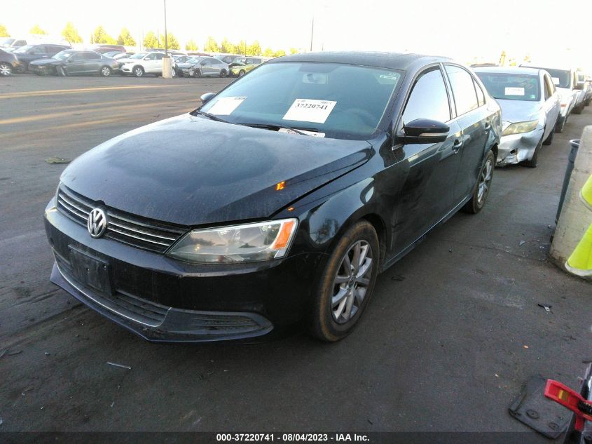 2014 VOLKSWAGEN JETTA SEDAN SE - 3VWD17AJ7EM432066