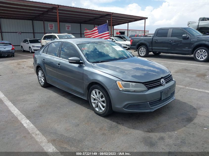 2014 VOLKSWAGEN JETTA SEDAN SE W/CONNECTIVITY - 3VWD07AJ4EM240445