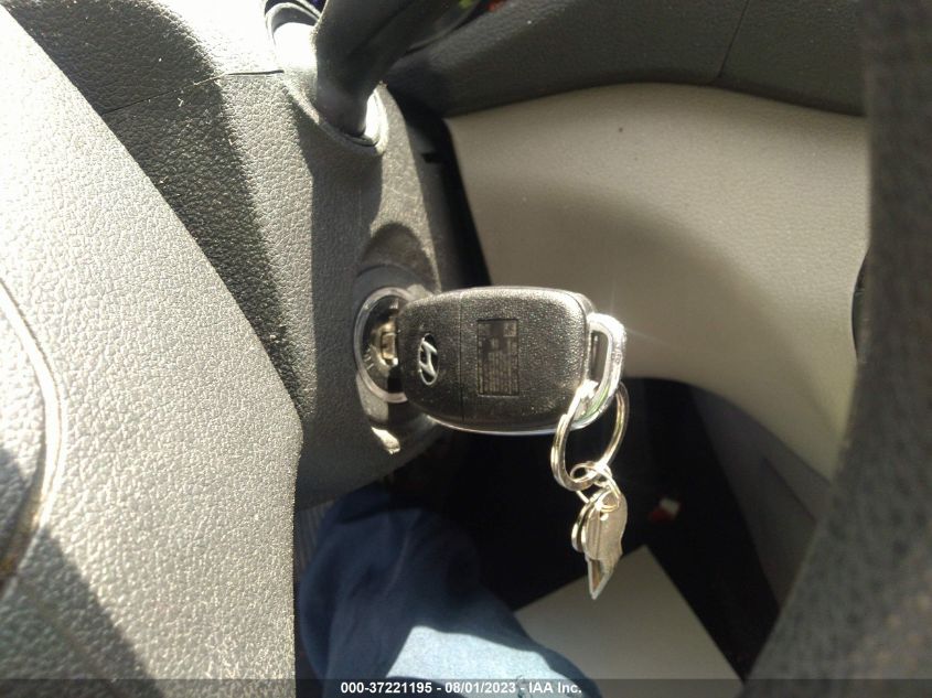 2016 HYUNDAI TUCSON SE - KM8J33A4XGU133247