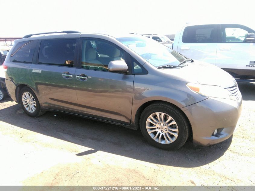 5TDYK3DC0BS116978 2011 TOYOTA SIENNA, photo no. 13