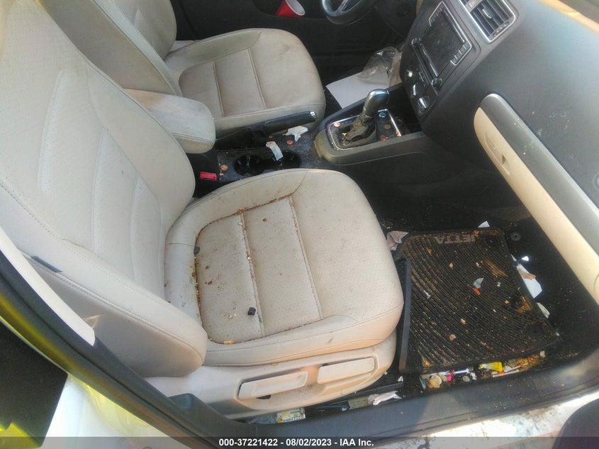VIN 3VWDB7AJ1HM375140 2017 VOLKSWAGEN JETTA SE