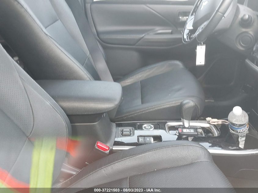 2017 MITSUBISHI OUTLANDER SE/SEL - JA4AZ3A31HZ069513
