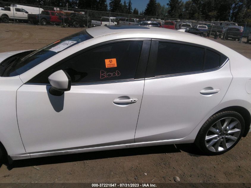 2017 MAZDA MAZDA3 4-DOOR GRAND TOURING - JM1BN1W36H1137452