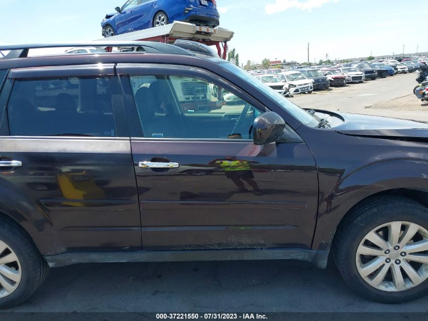 2013 SUBARU FORESTER 2.5X PREMIUM - JF2SHADC1DH439454