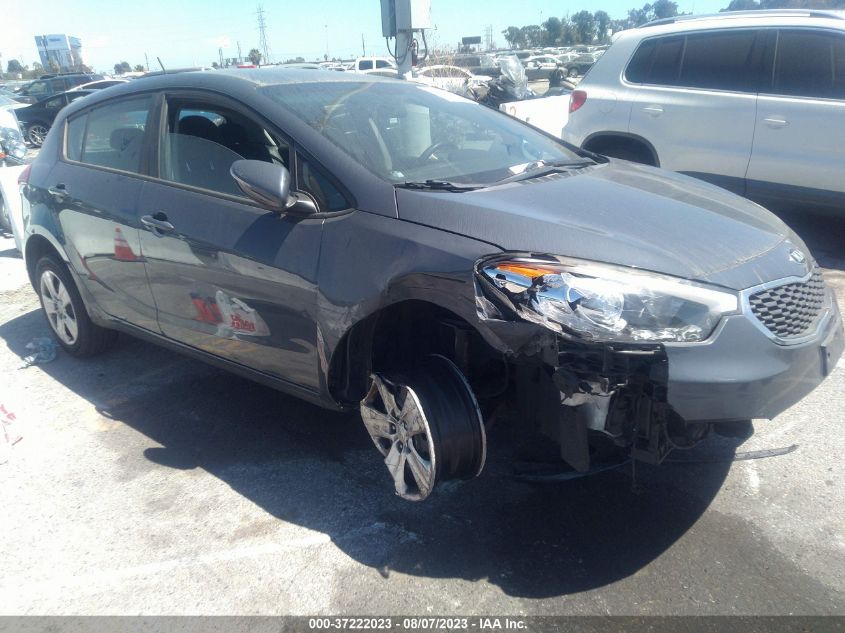 2016 KIA FORTE 5-DOOR LX - KNAFK5A85G5638907