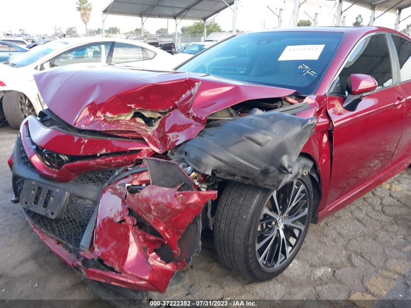 2018 TOYOTA CAMRY L/LE/XLE/SE/XSE - 4T1B11HK1JU610688