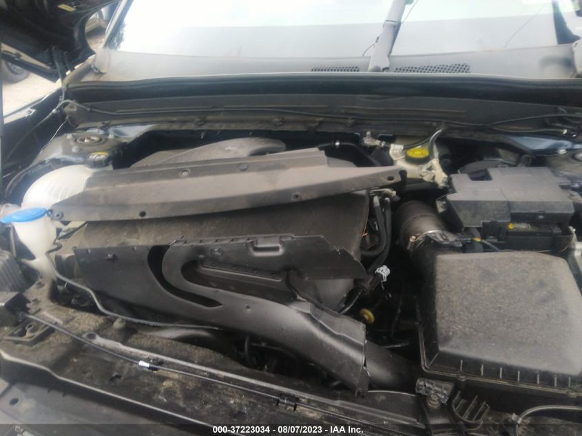 2021 VOLVO XC40 MOMENTUM YV4162UK1M2457370