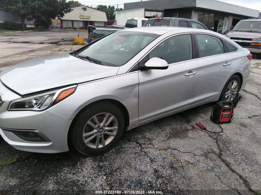 2016 HYUNDAI SONATA 2.4L SE - 5NPE24AF5GH321295