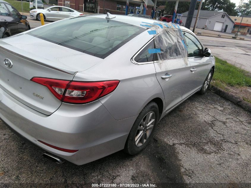 2016 HYUNDAI SONATA 2.4L SE - 5NPE24AF5GH321295